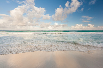 Fototapeta premium Beautiful Caribbean beach, Cancun, Mexico