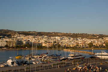 Fototapeta na wymiar port of Rethymnon