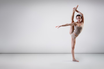 dancing girl, young beautiful woman dancer, studio series