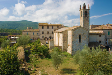 Fototapeta na wymiar Średniowieczna wioska Monteriggioni w Toskanii we Włoszech