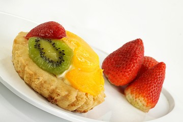 tart with fruit and cream