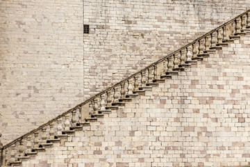 Treppe bei der Kirche 