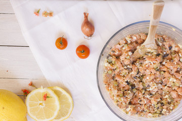 salmon tartar ingredients