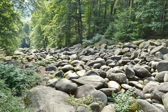 Kleinsteinehaufen Felsenmeer