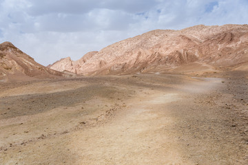 The road to Ammonite Wall