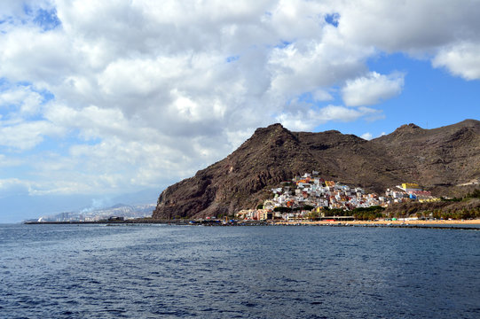 San Andr&eacute;s en la ladera del macizo del Anaga. Tenerife