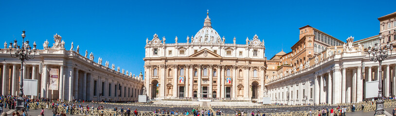 Fototapeta na wymiar Basilique Saint-Pierre - Vatican