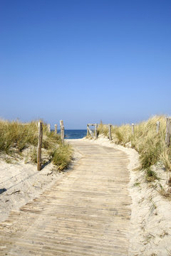 Weg an den Ostseestrand im Ostseebad Heiligenhafen
