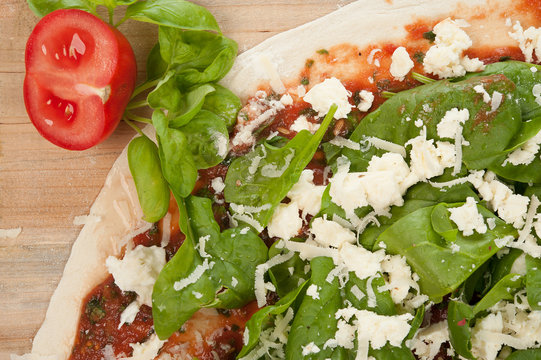 Imágenes de Spinatpizza: descubre bancos de fotos, ilustraciones ...
