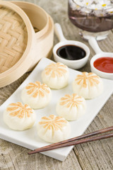 Salapao - Thai steamed buns filled with chicken.