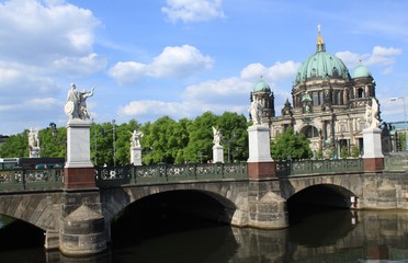 Schlossbrücke und Dom in Berlin