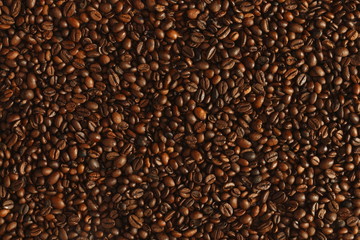 kaffeebohnen geröstet, vollflächig aufgelegt, hintergrund