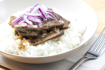 beef rump steak with onion and rice