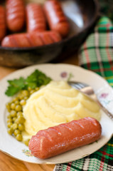 Grilled sausages and mashed potatoes