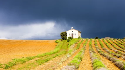 Foto op Canvas chapel with lavender field, Plateau de Valensole, Provence, Fran © Richard Semik