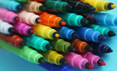 Color pens