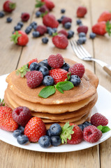 Pancakes with berries