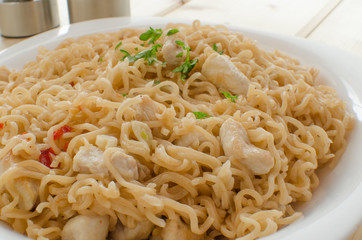 Chinese noodles with chicken
