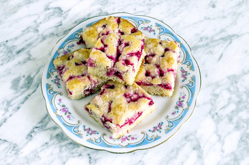 Homemade currant cake