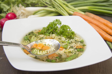 Buchstabensuppe Glueck