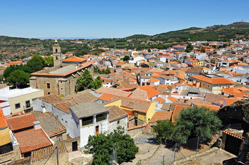 Fototapeta na wymiar Vista panóramica de Montánchez, Extremadura, España