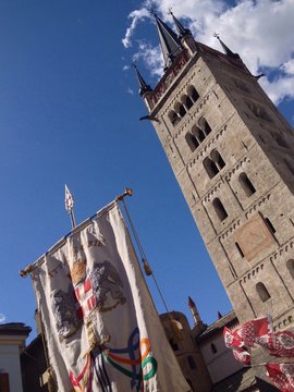 Torre e labaro
