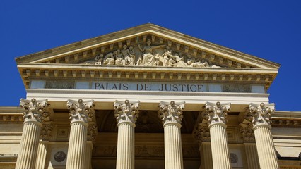 Palais de justice Nîmes