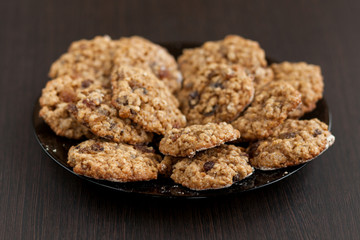 oatmeal cookies with raisins