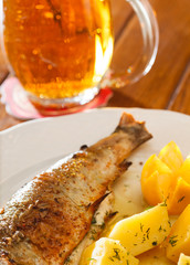 fish with potatoes
