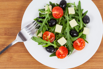 Salad with mozzarella