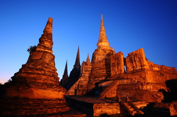 Naklejka premium twilight time of Wat Phra Sri Sanphet, Ayutthaya, Thailand