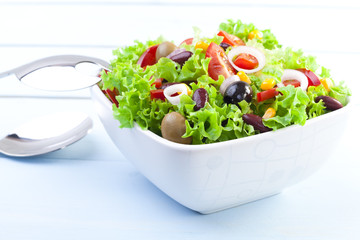 Fresh Mexican salad with olives and red beans