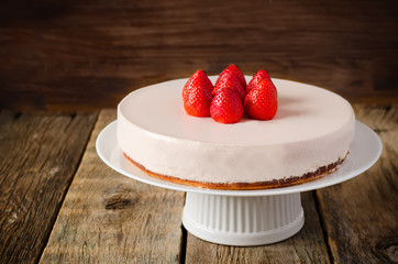 cheesecake with strawberry