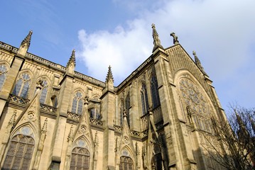Fototapeta na wymiar Katedra w Donostia-San Sebastian