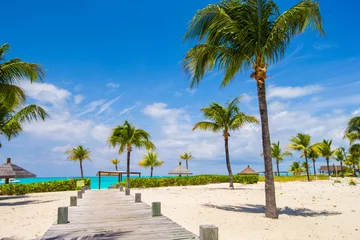 Foto op Plexiglas Stunning white beach in Turks and Caicos on Carribean © travnikovstudio