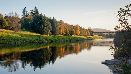 Fototapeta na wymiar Rzeka Dee Aberdeen Wielka Brytania