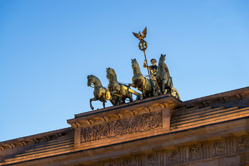 Obraz premium Kwadryga - Brama Brandenburska w Berlinie