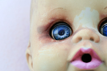 Doll with blue eyes - obrazy, fototapety, plakaty