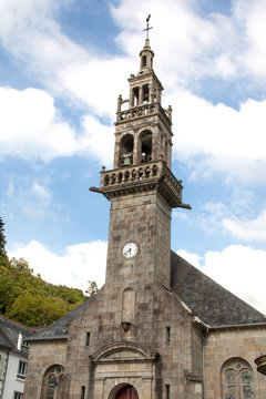 L'&eacute;glise de port Launay dans le Finist&egrave;re en Bretagne