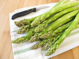 Grüner Spargel