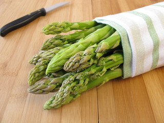 Grüner Spargel