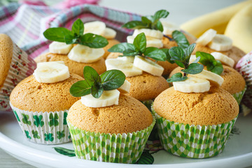 banana muffins