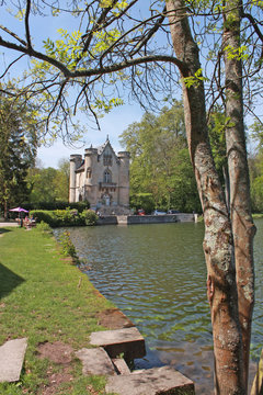 Ch&acirc;teau de la Dame Blanche, Coye la For&ecirc;t