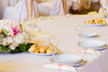 luxury wedding lunch table setting