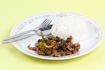 Stir fried beef with black hot pepper and steam rice