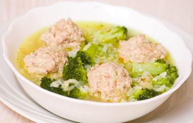 Soup with meatballs, rice and vegetables
