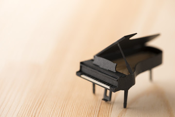 ミニチュアのピアノ