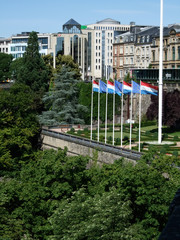 Fototapeta na wymiar Flagi Luksemburgu na fort, Luksemburg, Luksemburg