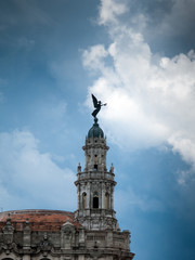 Obraz premium Low angle view of a theatre, Gran Teatro De La Habana, Paseo Del