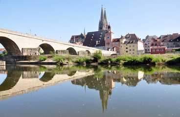 Obraz premium Old Bridge and in Regensburg, Bavaria, Germany, Europe
